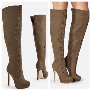NWT JUSTFAB Olive Heeled Boot